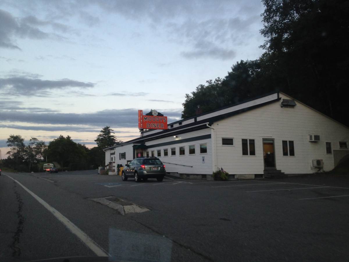 Memo: LePage inserted himself in religious discrimination case against Moody’s Diner