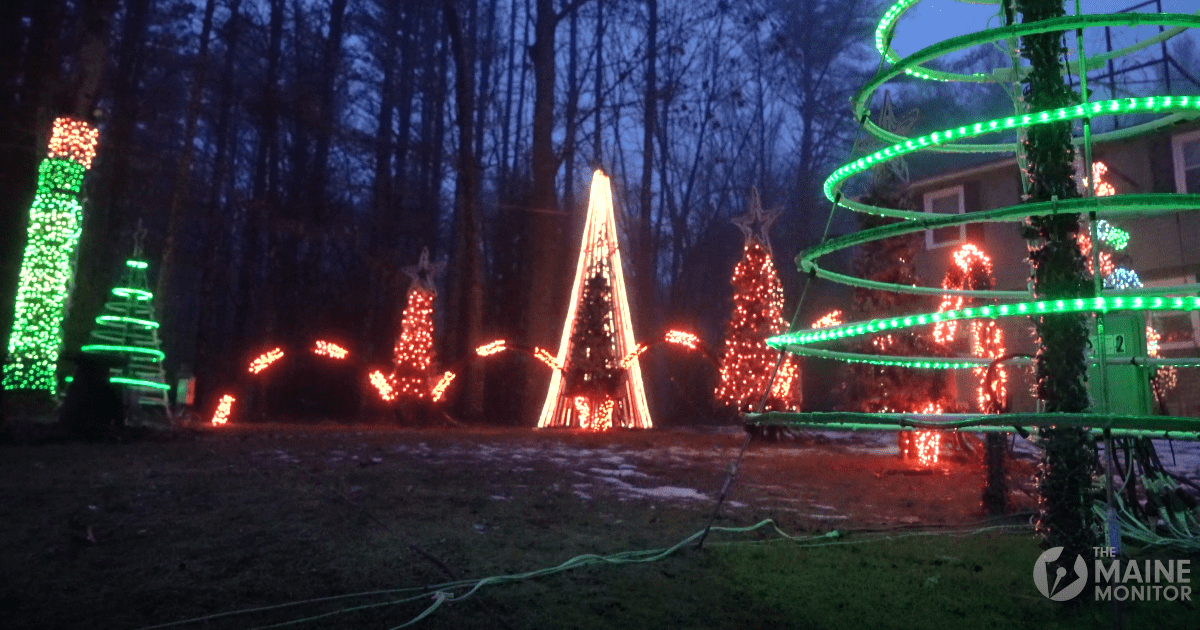 Chasing Maine: The Holiday Lights