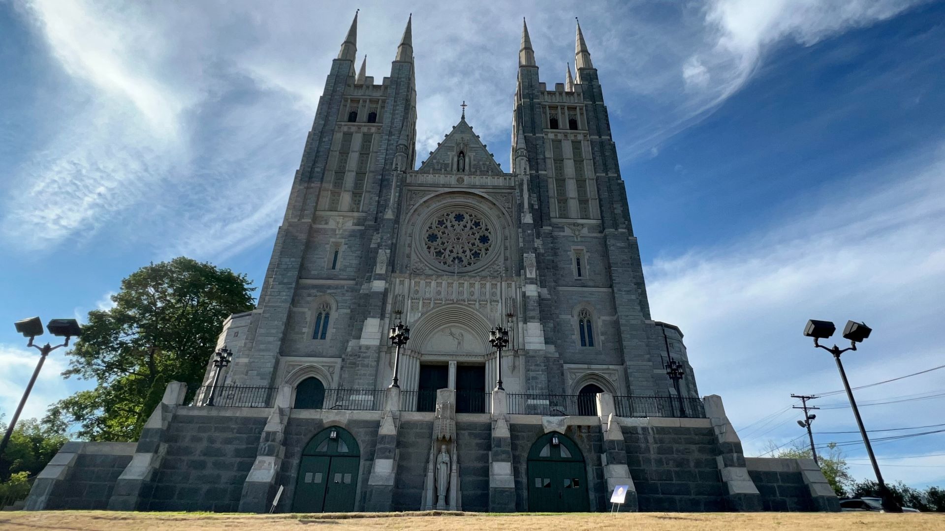 Maine religious leaders hope to stem drop in attendance